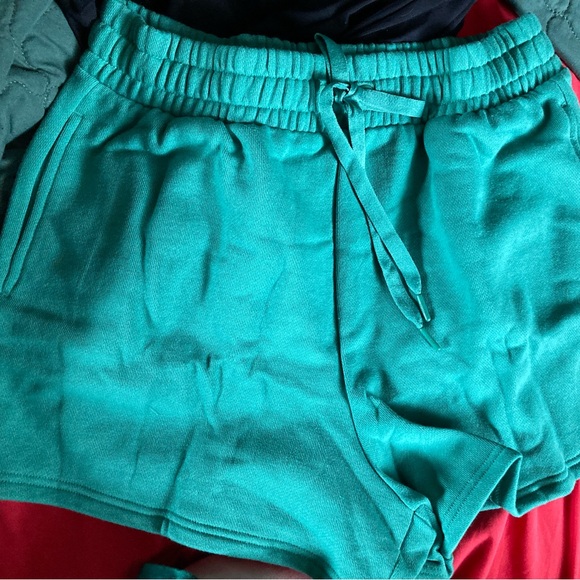 RFID Green Victoria’s Secret shorts - Picture 3 of 8